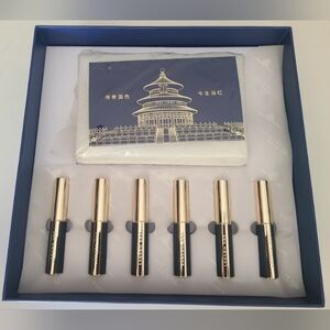 Legend Age lipstick and carrying case